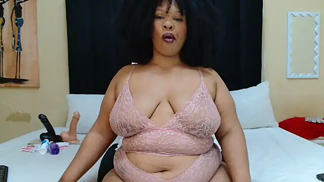 Snapshot of TamaraDee4papi chatting on May 2026 07:28:02 AM TamaraDee4papi online show from May 2026 07:28:02 AM