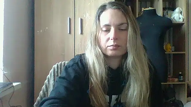 Mollie365 online show from March 2026 11:16:02 AM