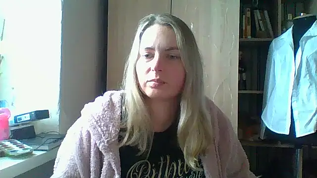 Mollie365 online show from April 2026 10:57:01 AM