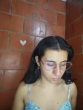 Amanda x1 online show from July 2026 09:30:01 PM