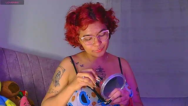 Snapshot of alessia_temptation chatting on June 2026 08:07:01 AM alessia temptation online show from June 2026 08:07:01 AM