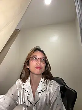 Snapshot of parker_pixie chatting on April 2026 04:02:02 PM parker pixie online show from April 2026 04:02:02 PM
