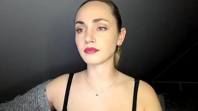 Snapshot of ScarlettSensitive chatting on May 2026 08:27:01 PM ScarlettSensitive online show from May 2026 08:27:01 PM