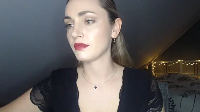 Snapshot of ScarlettSensitive chatting on May 2026 02:25:01 PM ScarlettSensitive online show from May 2026 02:25:01 PM