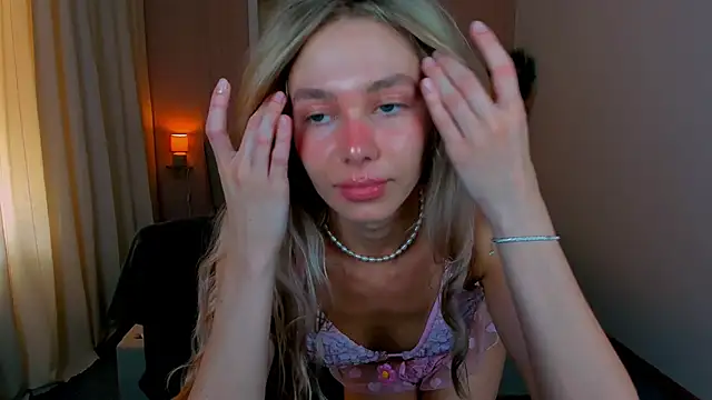 LuluAlis online show from June 2026 02:44:02 PM