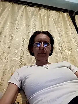 Tania9876 online show from June 2026 07:19:02 PM