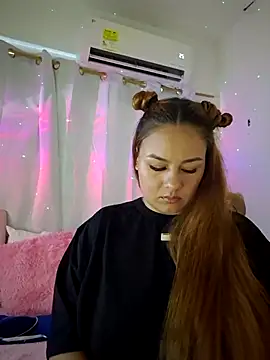 Foxylisaflores online show from August 2026 05:37:01 PM