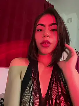 MiaReidd online show from May 2026 03:57:02 AM
