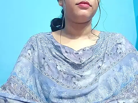 Snapshot of Emma_4433 chatting on May 2026 05:41:01 PM Emma 4433 online show from May 2026 05:41:01 PM
