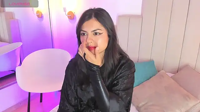 Zoee Kravitz online show from March 2026 08:48:02 PM