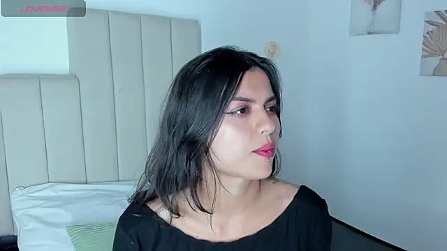 Snapshot of Zoee_Kravitz chatting on May 2026 12:19:02 AM Zoee Kravitz online show from May 2026 12:19:02 AM