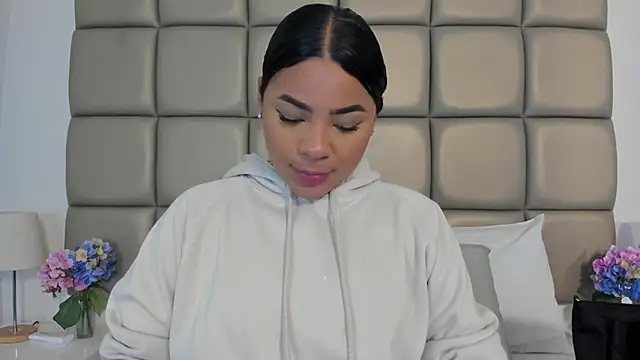lilly williamss online show from June 2026 03:29:01 AM