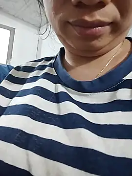 Ninakey999 online show from March 2026 12:55:01 PM