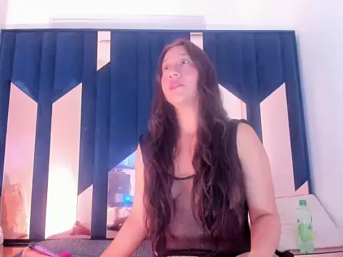 IvonneSkariel online show from March 2026 04:13:01 PM