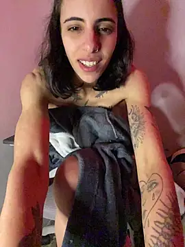 Snapshot of Poison_Ivy_29 chatting on July 2026 03:23:01 AM Poison Ivy 29 online show from July 2026 03:23:01 AM