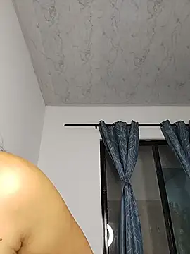 isabellaHill2 online show from April 2026 07:14:02 AM