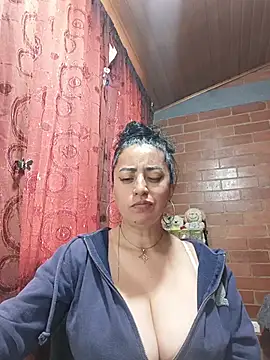 Snapshot of Alexandrina chatting on February 2026 07:21:02 PM Alexandrina online show from February 2026 07:21:02 PM