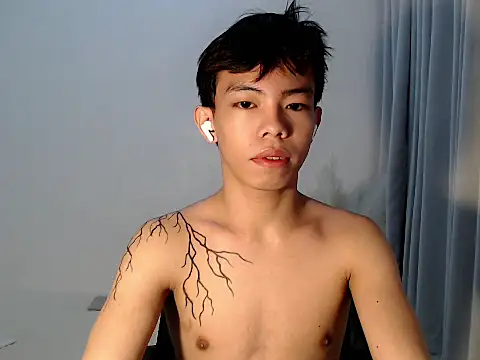 hottasianboy online show from May 2026 09:16:01 PM