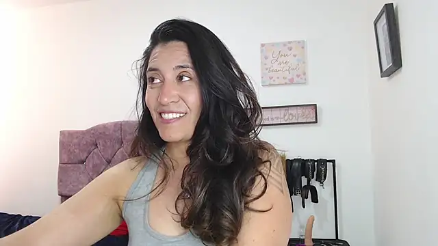 violeta scott online show from July 2026 06:20:01 PM
