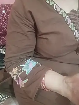 Snapshot of Gujju_bhabhi69 chatting on June 2026 09:31:02 AM Gujju bhabhi69 online show from June 2026 09:31:02 AM