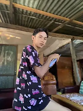 Snapshot of kuzuuuu chatting on June 2026 07:31:01 AM kuzuuuu online show from June 2026 07:31:01 AM