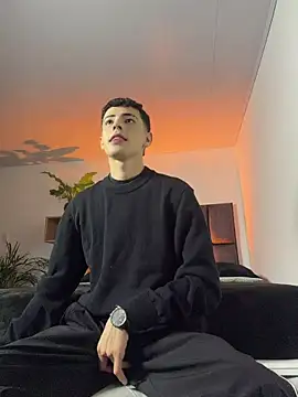 Snapshot of SebastianReed_ chatting on May 2026 02:40:01 AM SebastianReed online show from May 2026 02:40:01 AM