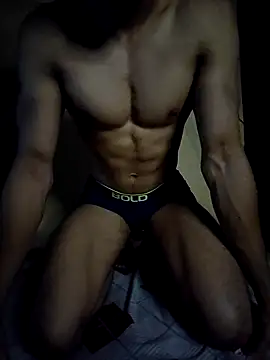 Snapshot of RippedGuy chatting on April 2026 09:39:33 PM RippedGuy online show from April 2026 09:39:33 PM