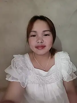 Snapshot of Mina_xYx chatting on June 2026 06:02:01 PM Mina xYx online show from June 2026 06:02:01 PM