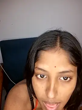 Pari lovers online show from June 2026 05:33:02 PM