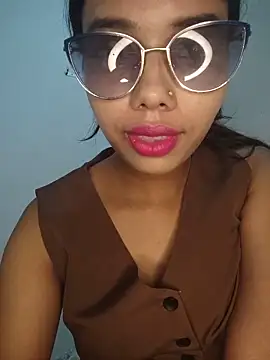 Snapshot of Candyy_crushh chatting on June 2026 10:02:01 PM Candyy crushh online show from June 2026 10:02:01 PM