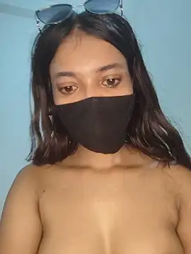 Snapshot of Candyy_crushh chatting on June 2026 11:07:02 PM Candyy crushh online show from June 2026 11:07:02 PM
