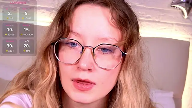 AmelieViolet online show from June 2026 12:52:02 PM