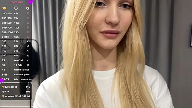 Snapshot of MelissaEvenns chatting on May 2026 06:20:01 PM MelissaEvenns online show from May 2026 06:20:01 PM