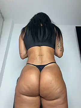 Snapshot of MoraFit_ chatting on July 2026 02:10:01 PM MoraFit online show from July 2026 02:10:01 PM