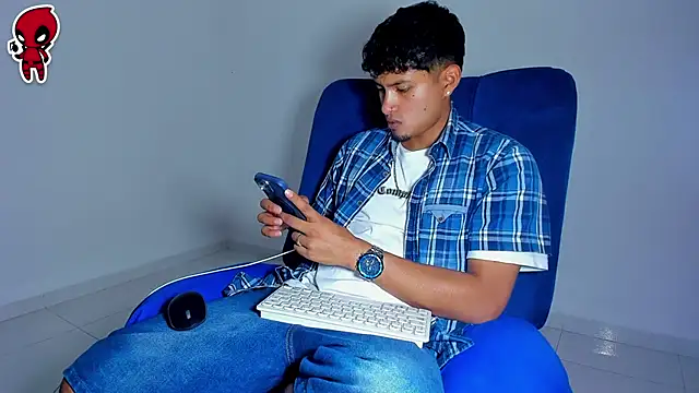 Snapshot of Thiago_snoop chatting on May 2026 03:46:01 AM Thiago snoop online show from May 2026 03:46:01 AM