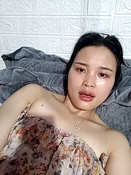 Akile80 online show from April 2026 02:42:02 AM