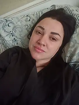 Snapshot of Elsie-Nora chatting on May 2026 05:03:02 AM Elsie-Nora online show from May 2026 05:03:02 AM