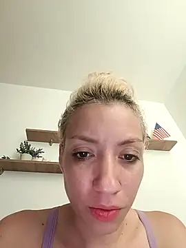 CharlotteLoren online show from May 2026 09:21:01 PM