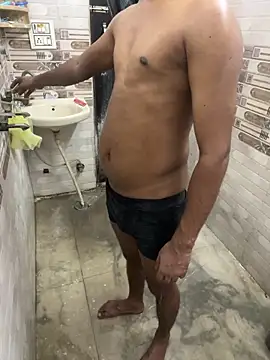 couple-new online show from May 2026 10:01:01 AM
