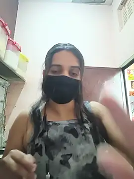 REENA-STRIP online show from May 2026 07:05:02 AM