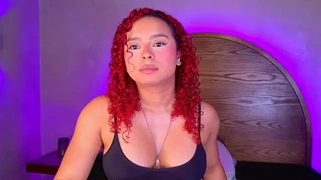 Snapshot of lara_curly chatting on July 2026 10:29:01 AM lara curly online show from July 2026 10:29:01 AM
