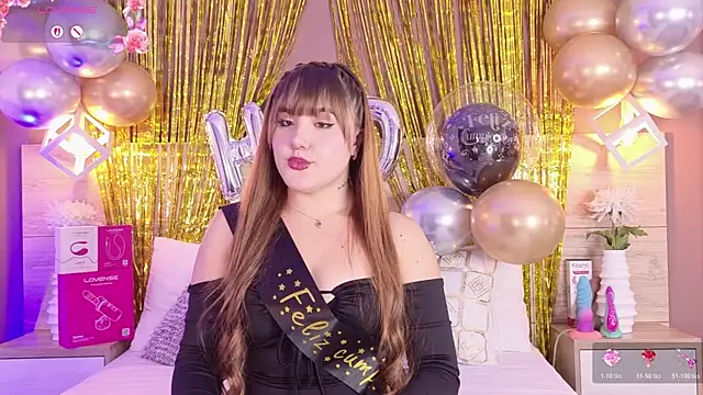 ElenaGilbertAdams online show from July 2026 02:15:01 PM