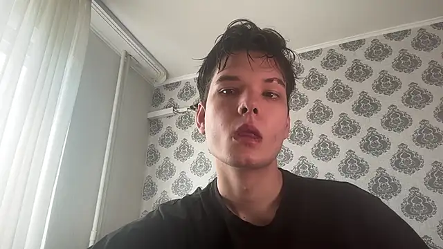 Snapshot of tomasdickpick chatting on June 2026 08:20:01 AM tomasdickpick online show from June 2026 08:20:01 AM