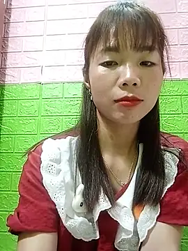 Snapshot of AmyLinee01 chatting on July 2026 12:13:01 AM AmyLinee01 online show from July 2026 12:13:01 AM