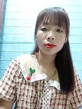 Snapshot of AmyLinee01 chatting on July 2026 05:15:02 PM AmyLinee01 online show from July 2026 05:15:02 PM