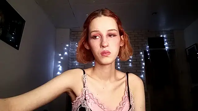 SirenFrost online show from May 2026 01:41:01 PM