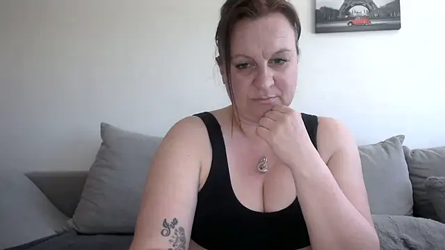 Snapshot of HotPussy785 chatting on May 2026 01:16:01 PM HotPussy785 online show from May 2026 01:16:01 PM