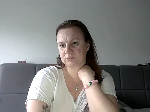 Snapshot of HotPussy785 chatting on May 2026 07:27:02 AM HotPussy785 online show from May 2026 07:27:02 AM