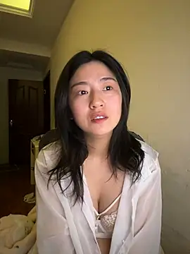 Snapshot of Olivia_PINK0322 chatting on April 2026 12:11:02 PM Olivia PINK0322 online show from April 2026 12:11:02 PM