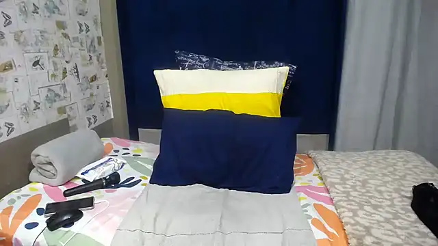 Candylips22 online show from July 2026 05:56:01 PM